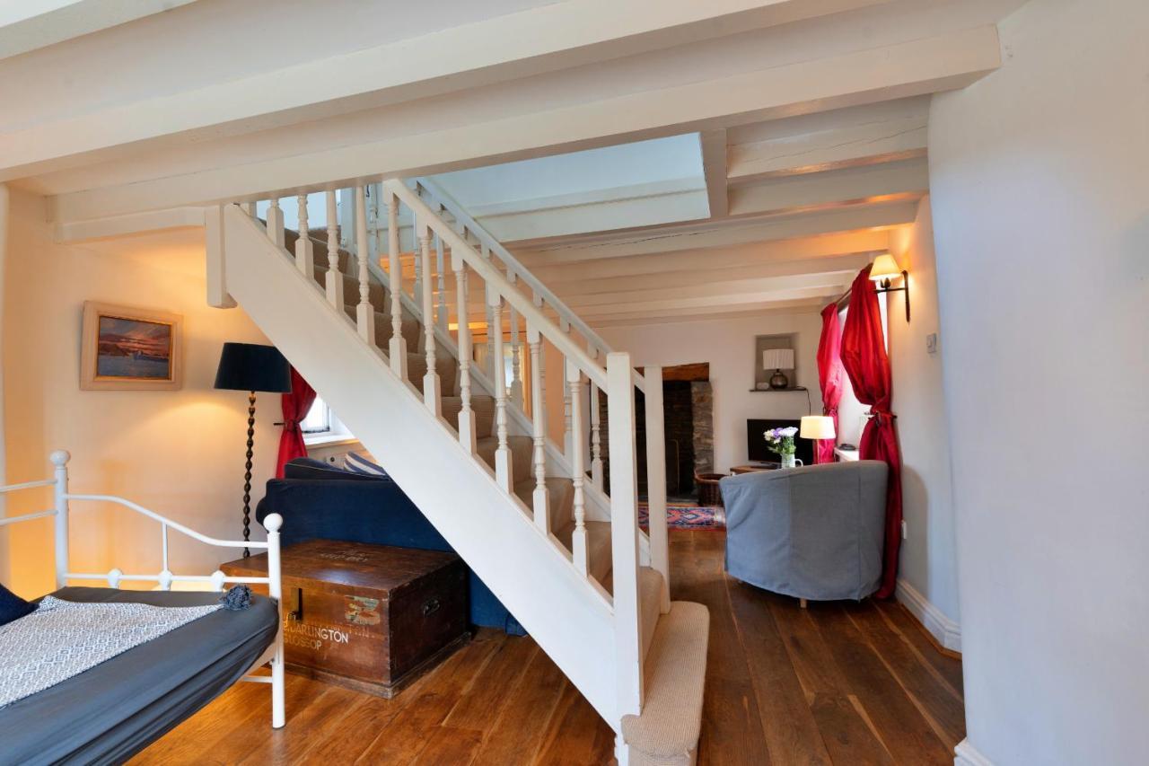 Finest Retreats - Forge Cottage Padstow Exterior photo
