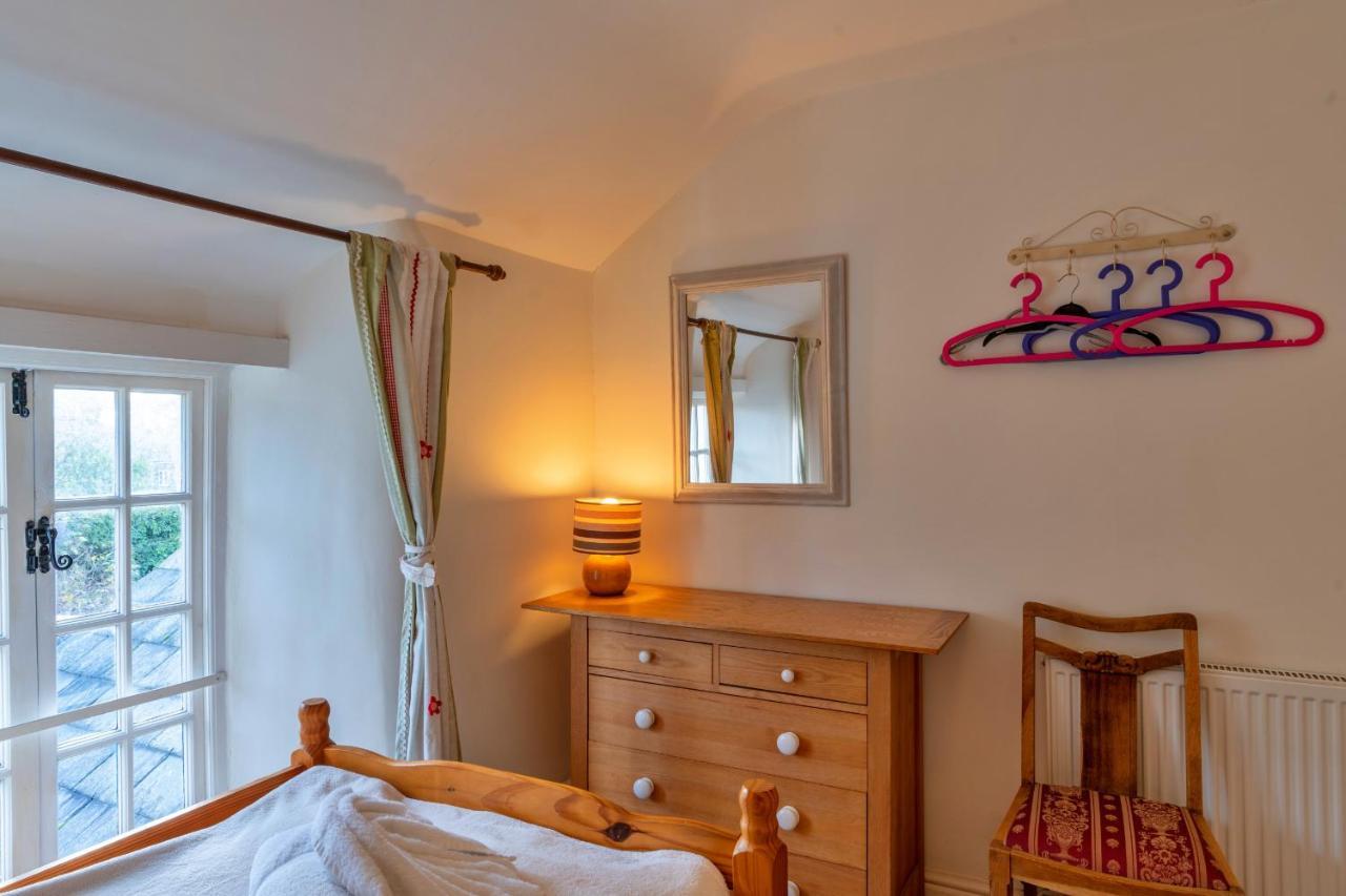 Finest Retreats - Forge Cottage Padstow Exterior photo