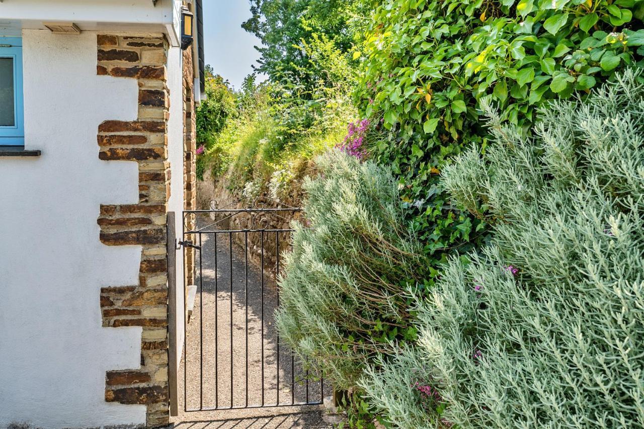 Finest Retreats - Forge Cottage Padstow Exterior photo